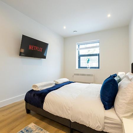 Modern 2 Bed Near Wythenshawe Hospital And Manchester Airport With Parking Экстерьер фото