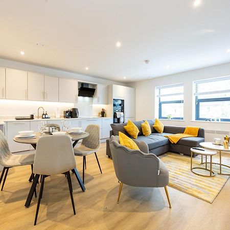 Modern 2 Bed Near Wythenshawe Hospital And Manchester Airport With Parking Экстерьер фото