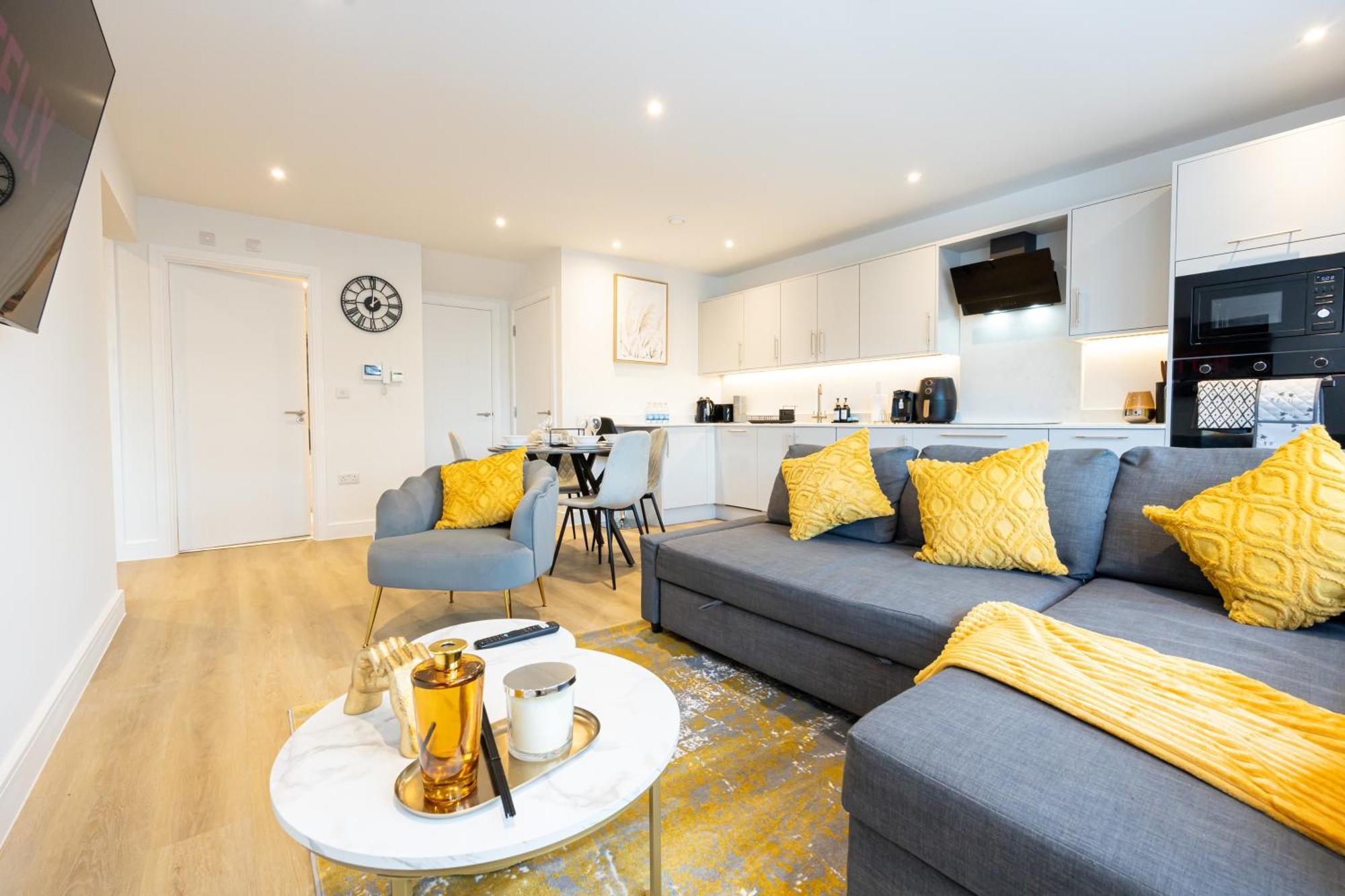 Modern 2 Bed Near Wythenshawe Hospital And Manchester Airport With Parking Экстерьер фото