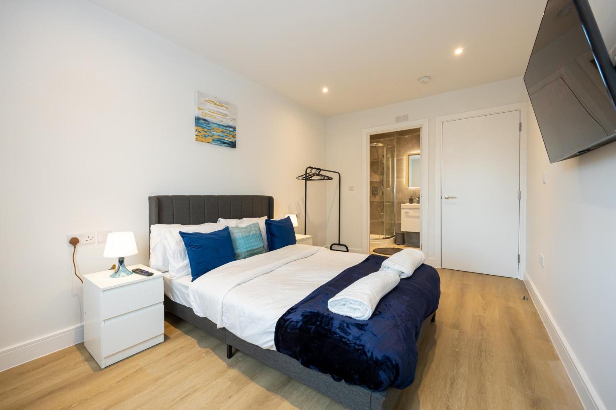 Modern 2 Bed Near Wythenshawe Hospital And Manchester Airport With Parking Экстерьер фото